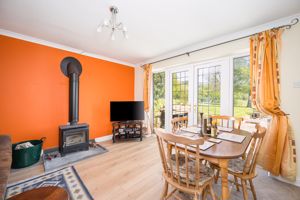 Lounge- click for photo gallery